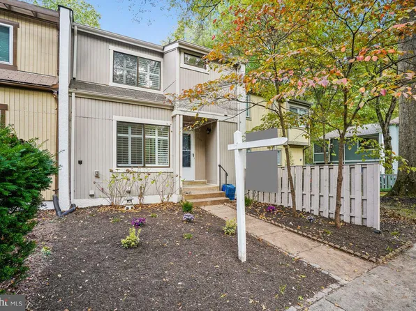11728 Decade Ct, Reston, VA 20191