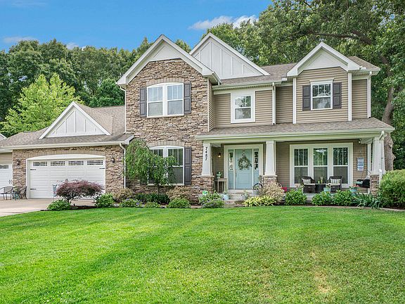 4th image of 7487 Dartmoor Ct