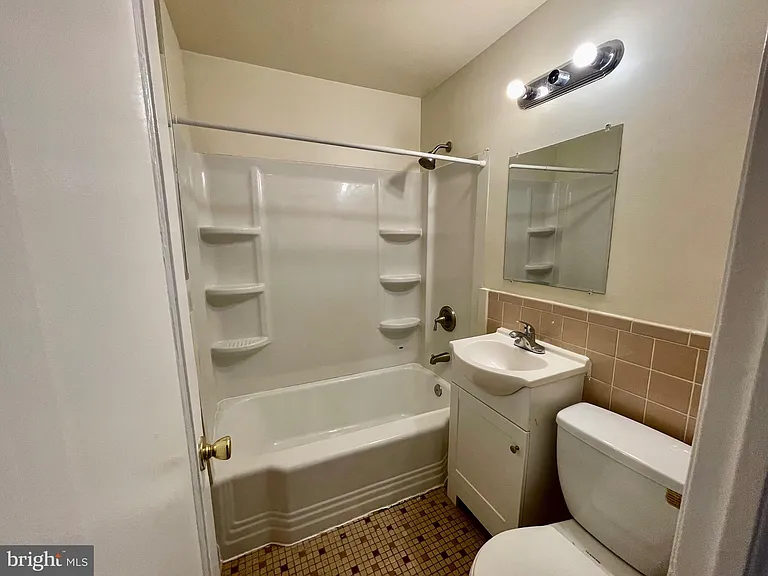 11700 Goodloe Rd — Photo 13