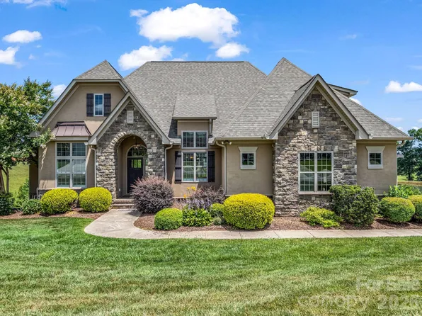 113 Deer Brook Dr, Shelby, NC 28150