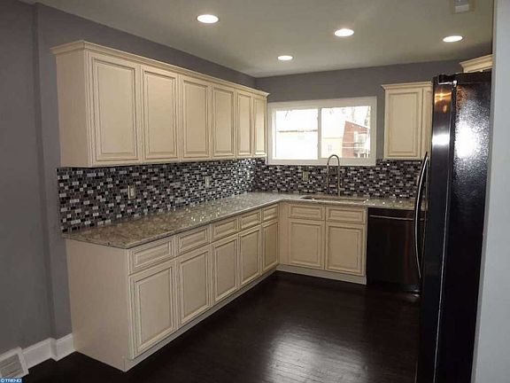 3rd image of 11919 Waldemire Dr