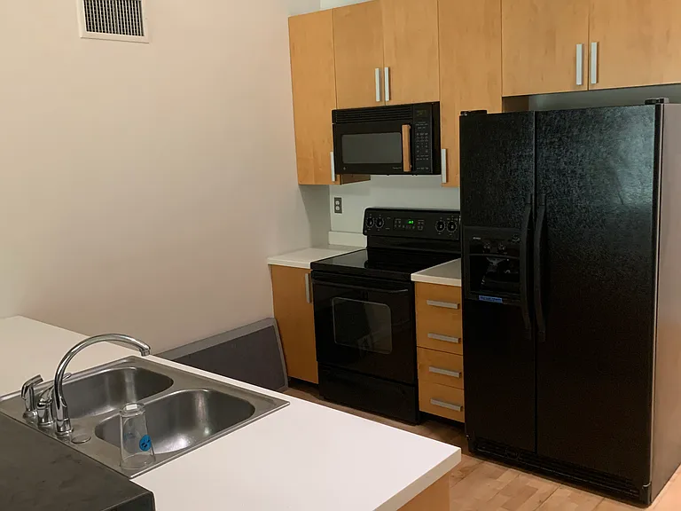 1001 E 17th St #201 — Photo 14