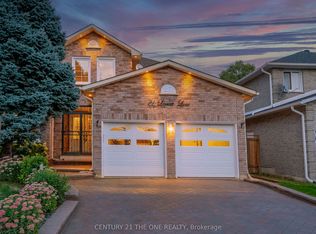 21 Larratt Ln, Richmond Hill, ON