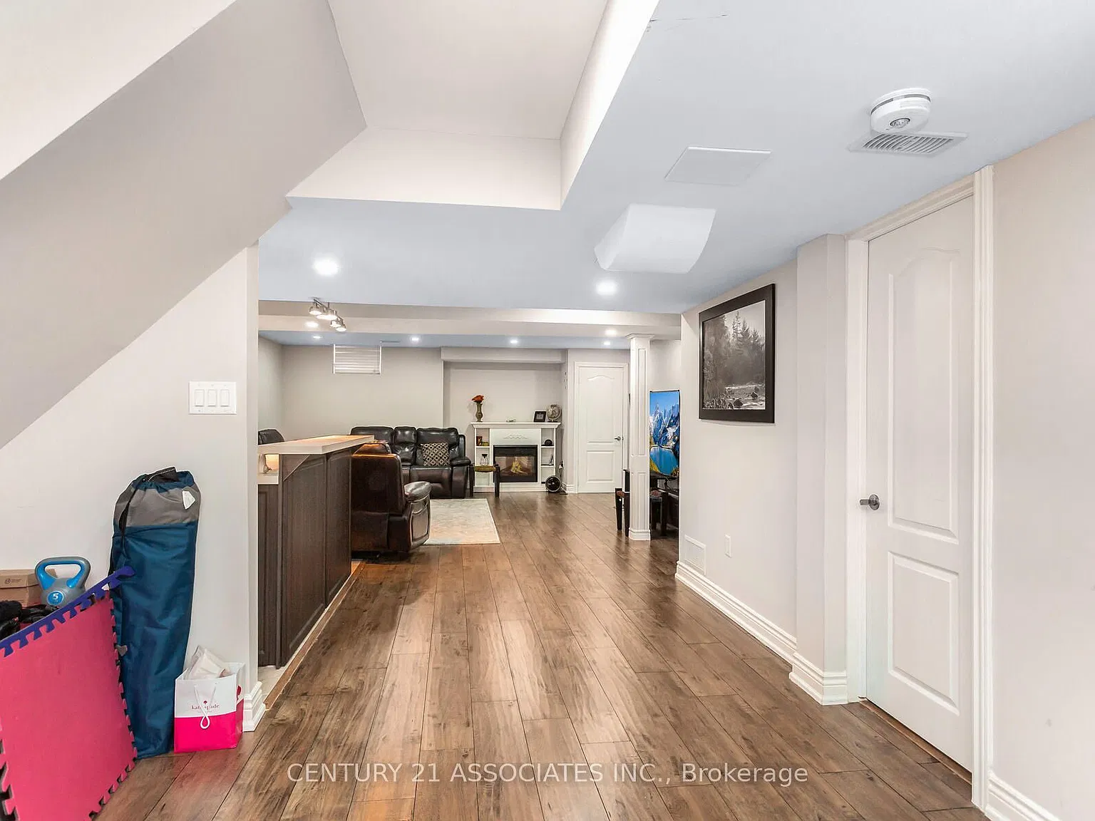 2 bed, $1,800 — Photo 4