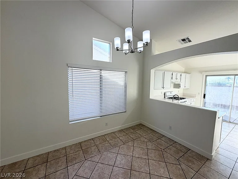 1824 Cedar Flat Ln — Photo 5