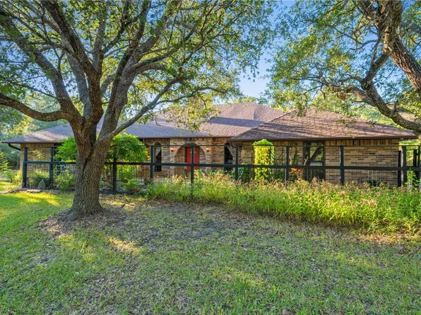 2505 Fitzgerald Cir, College Station, TX 77845