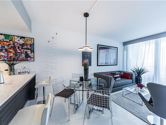 4th image of 200 S Biscayne Boulevard Way #3410