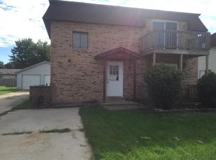 2419 Oakland Cir #B, Morris, IL 60450