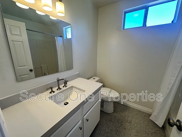 1740 Amarelle St — Photo 29