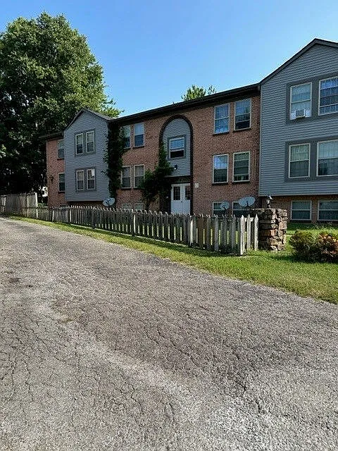 3005 Mid Dale Ln #11141489 photo 1