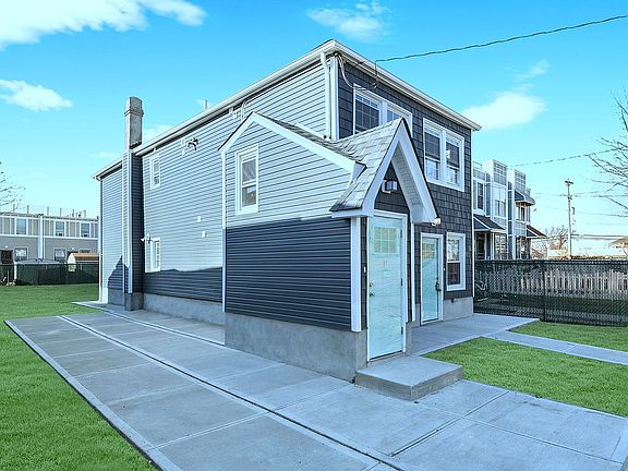 2nd image of 347 43rd Bch