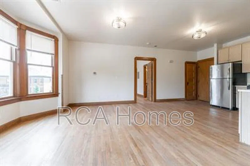 1 bed, 1.0 bath, 1000 sqft, $1,450 — Photo 2