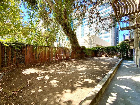 3rd image of 1445 Eddy St #12