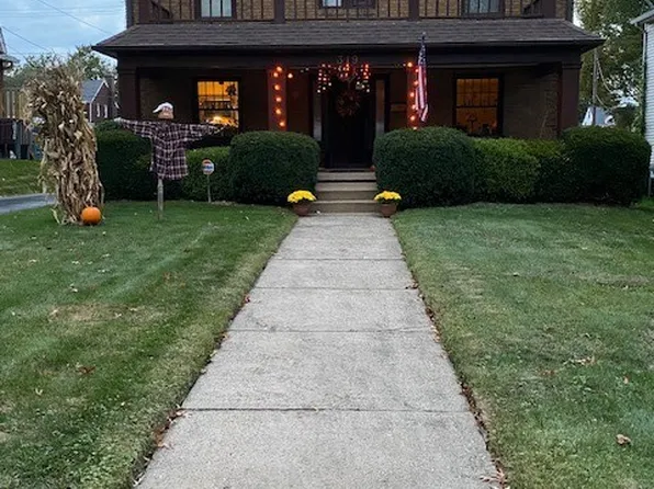 319 31st St NW, Canton, OH 44709