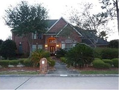 1st image of 2824 Everett Dr