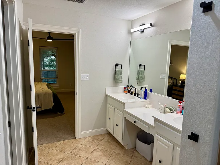 14800 Foy Dr — Photo 9
