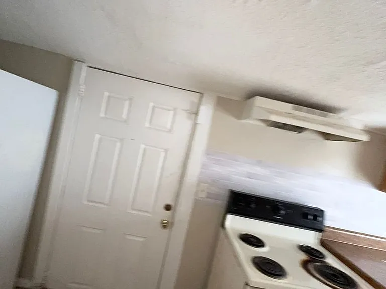 1703 McCarthy Ave — Photo 31