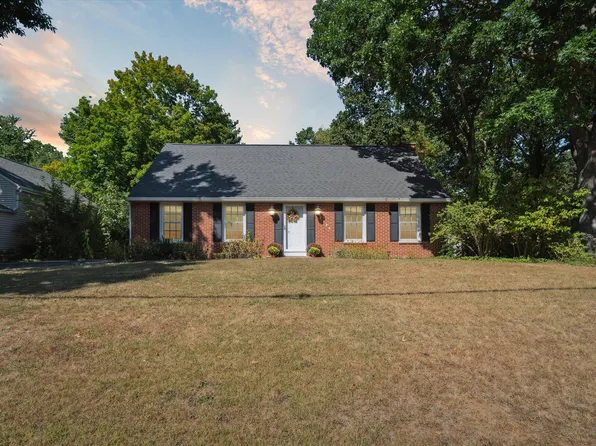 1704 Romence Rd, Portage, MI 49024