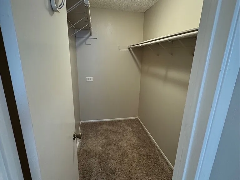 16305 Ladysmith St — Photo 5