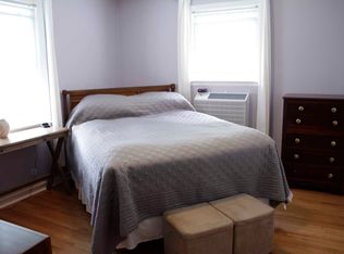 912 Hinman Ave APT 3E, Evanston, IL 60202