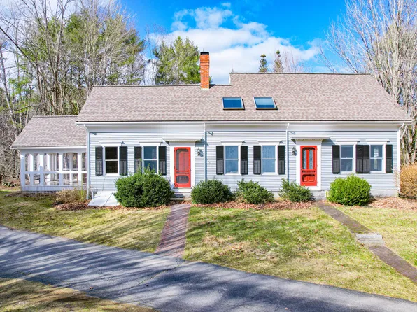 300 E East Neck Road, Nobleboro, ME 04555