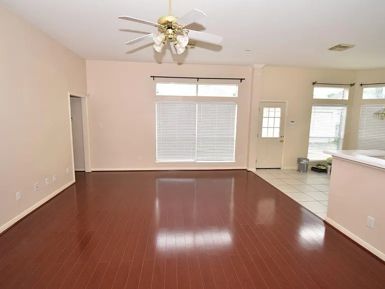 12335 N Shadow Cove Dr — Photo 3