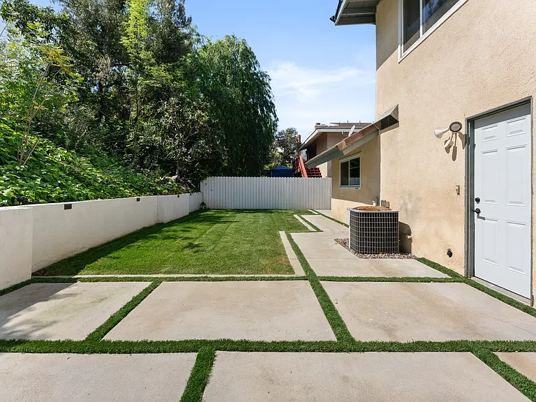 1222 Via Del Sol — Photo 38