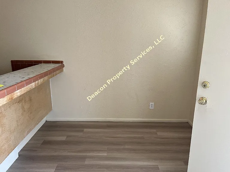 Modern & Spacious 1 Bedroom Apts - Quality SE Community — Photo 18
