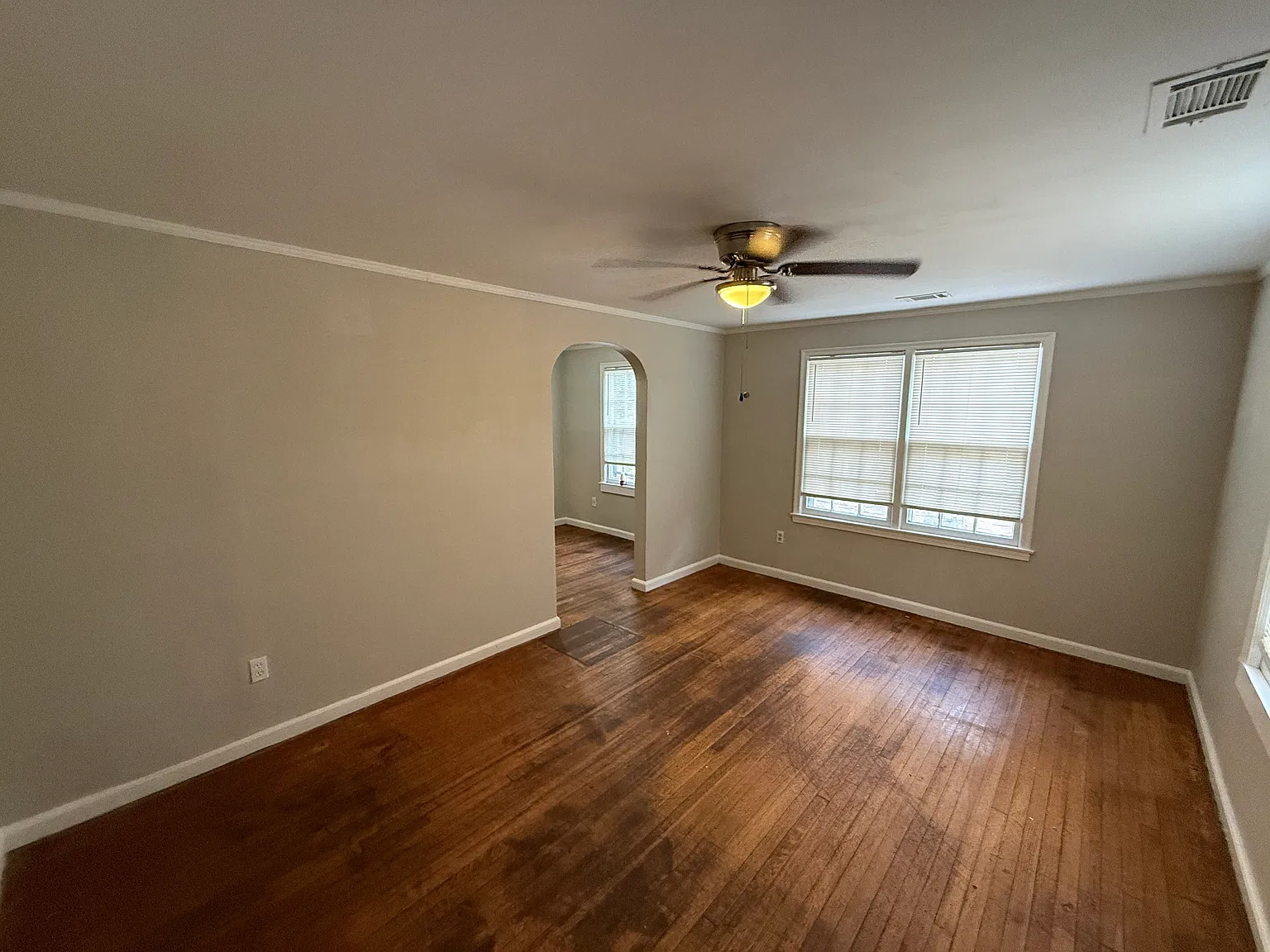 3 bed, 1341 sqft, $1,300 — Photo 3