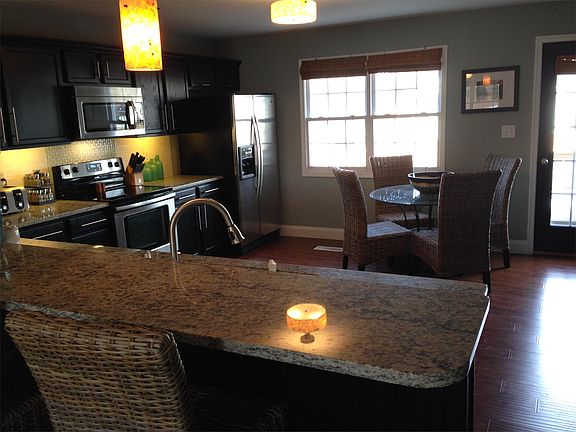 5th image of 635 Wyndhurst Dr