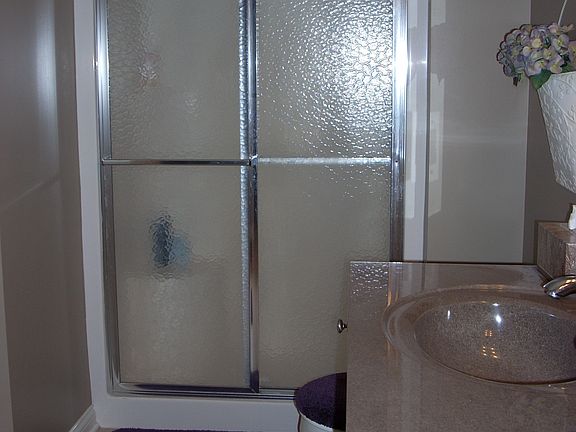 Mstr bath - standup shower