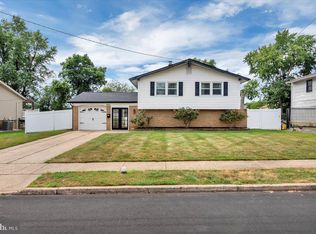 2211 New Albany Rd, Cinnaminson, NJ 08077