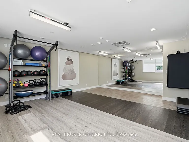 1575 Lakeshore Rd W #366 — Photo 38