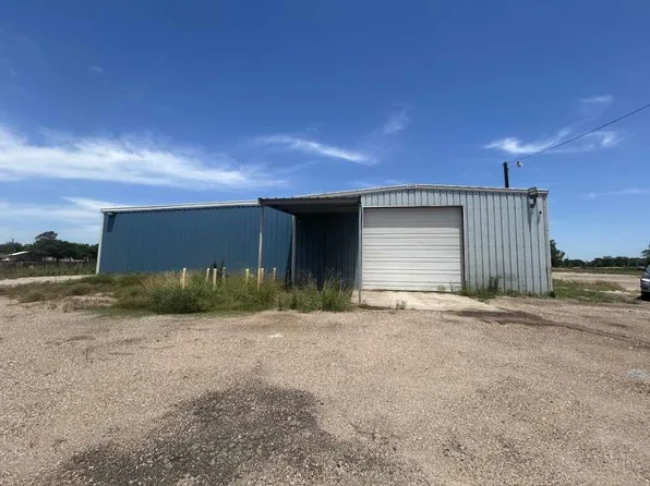 304 E York St #3, Ganado, TX 77962