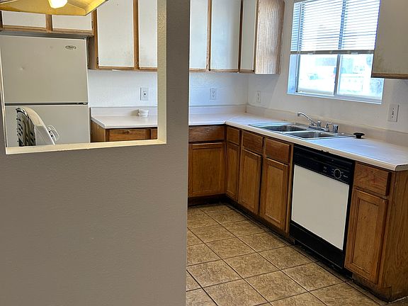 2nd image of 1680 N Lamont St APT 111