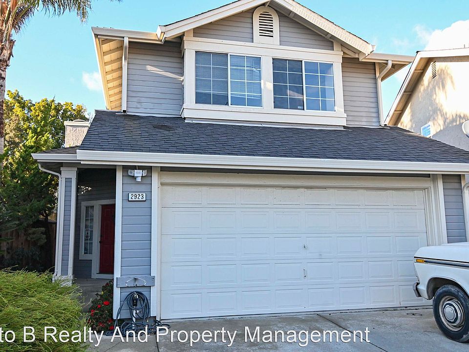 1st image of 2923 Creek Point Dr