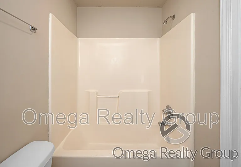 314 Percy St — Photo 17