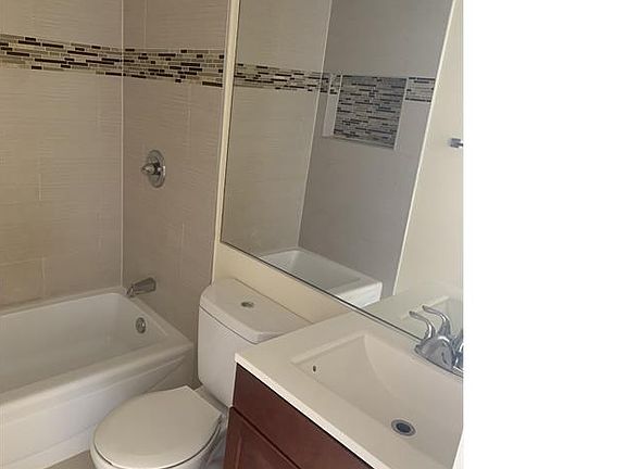 3rd image of 6209 S Hoover St APT 4