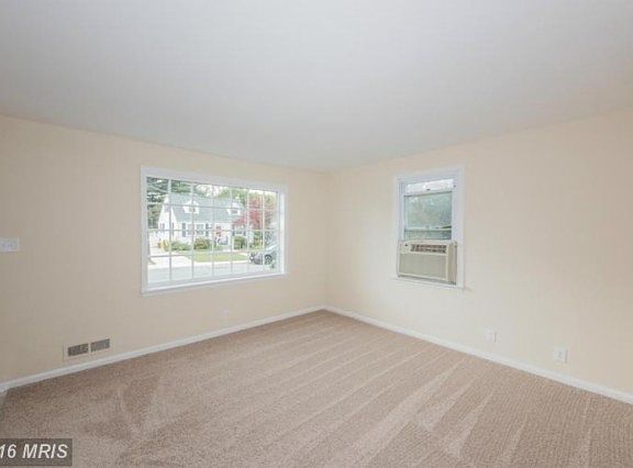 3rd image of 408 Linda Ave