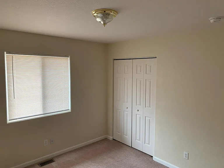 340 W Spaulding Ave S — Photo 13