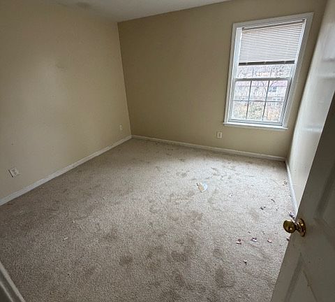 3rd image of 1512 Piperwood Ct