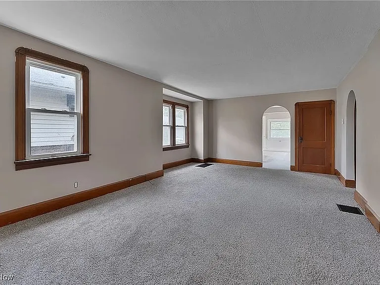 49 Shields Rd — Photo 4