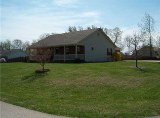 1068 S Teresa Dr, Martinsville, IN 46151