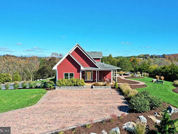 3rd image of 112 Shyrock Ln