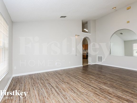 5th image of 1806 Greystone Trl