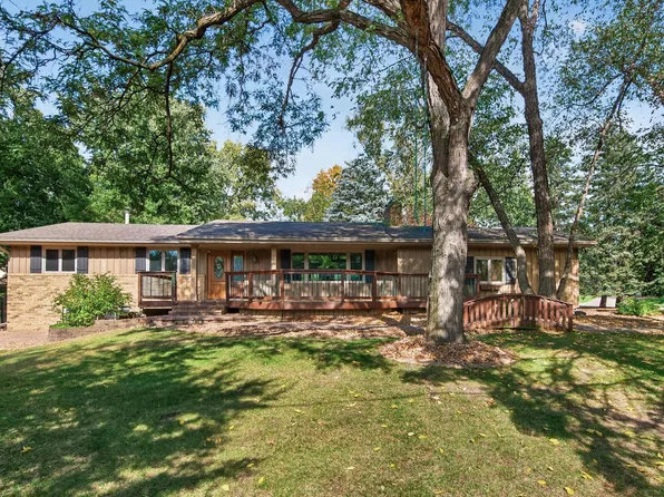 12760 Roberts Dr, Eden Prairie, MN 55346