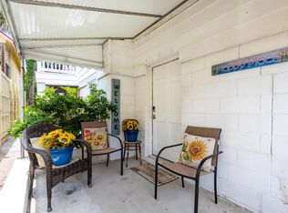120 W Arctic Ave, Folly Beach, SC 29439