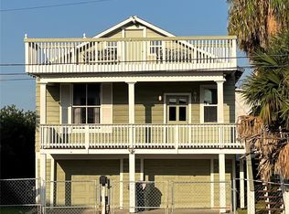 1827 Biovu Dr, Galveston, TX 77551