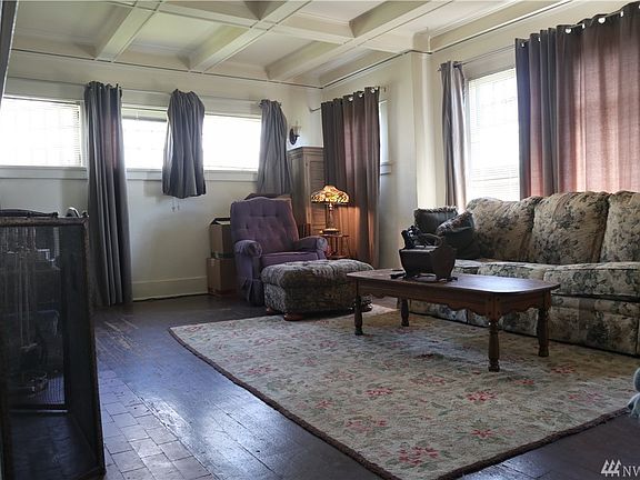 2nd image of 615 Orchard Dr