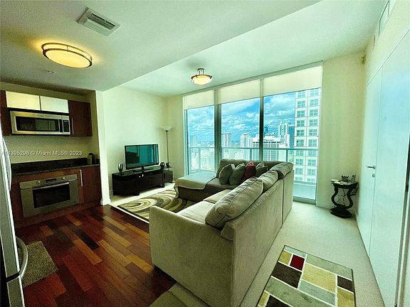 3rd image of 300 S Biscayne Blvd #T-3403